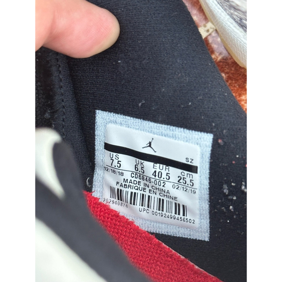 US seller- CA- men Nike Air Jordan 11 Retro Low Size 7.5 cd6846-002 snake - Picture 7 of 7